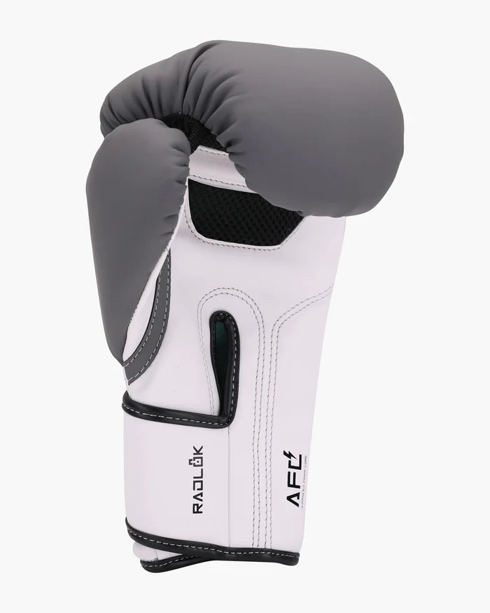 Century - Brave Womens Boxing Gloves