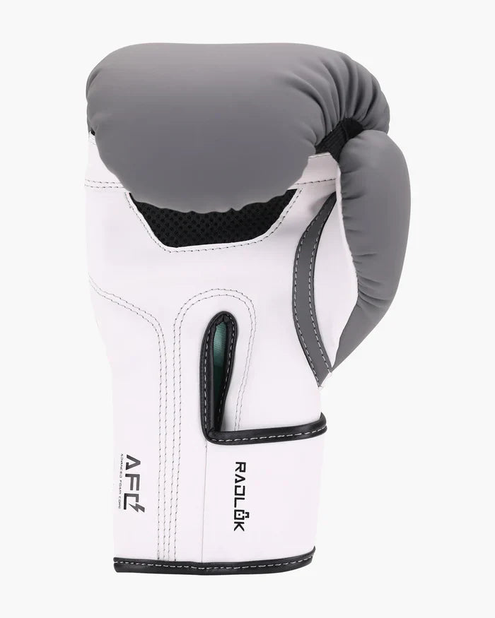 Century - Brave Womens Boxing Gloves